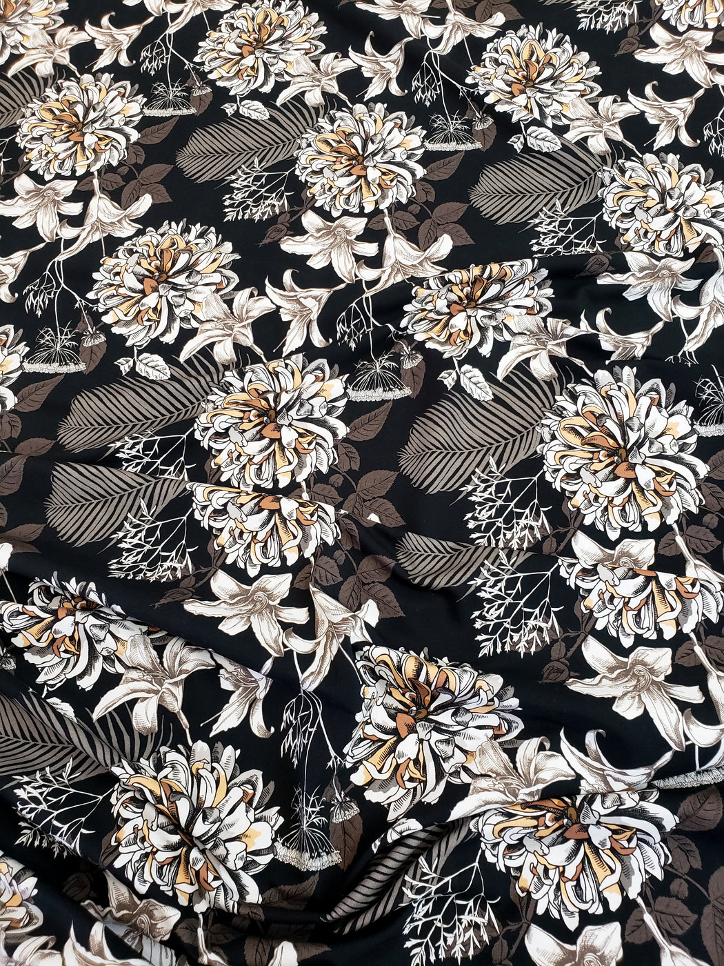 Chrysanthemum Black Organic Jersey
